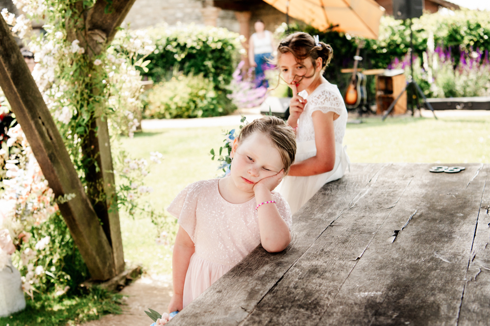 candid wedding photos