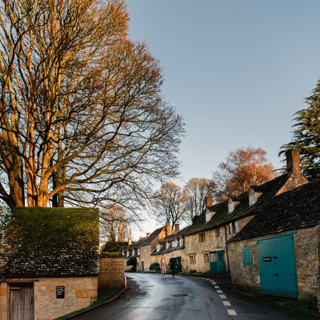 couple cotswolds village