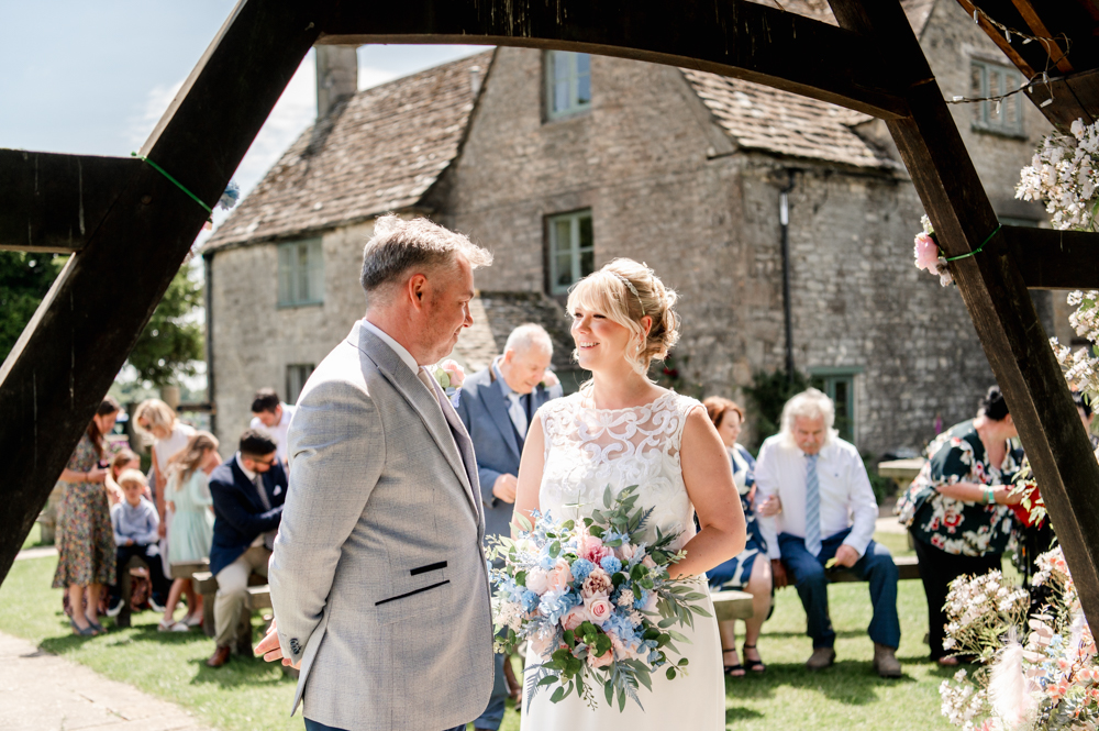 outdoor wedding old lodge hotel