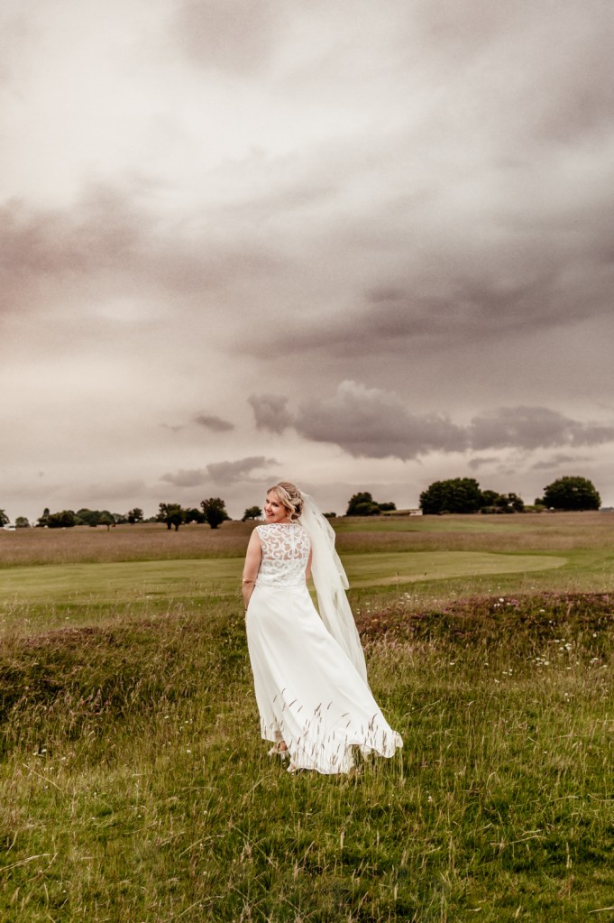bride  minchinhampton common the old lodge