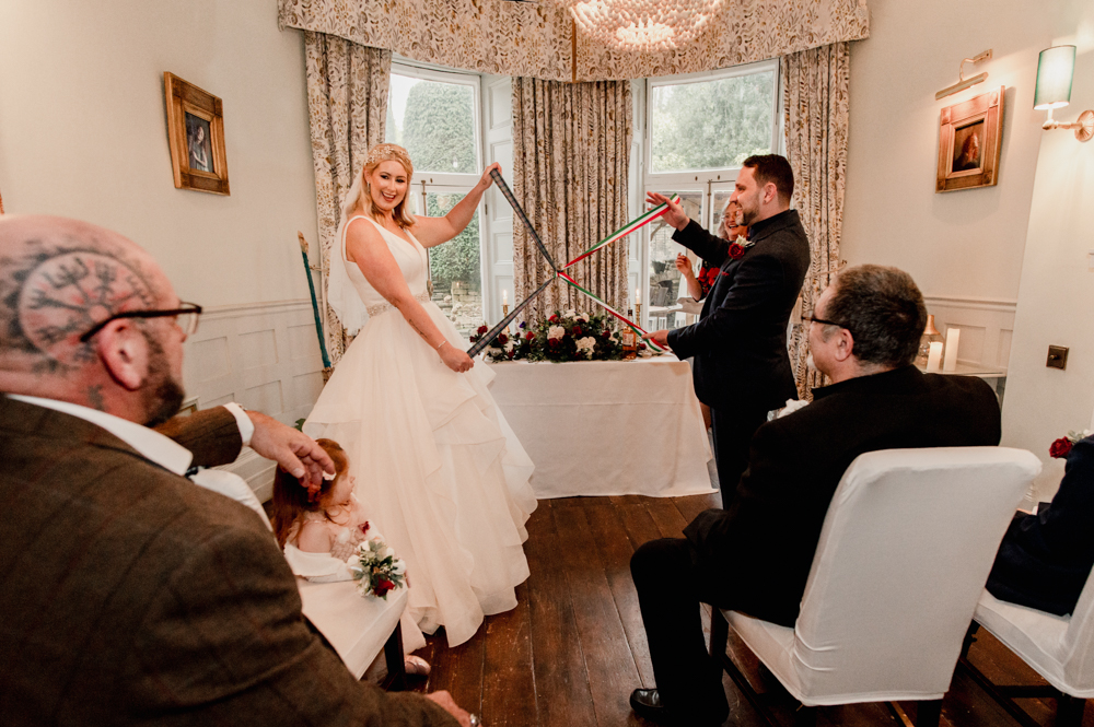 tie the know wedding celebrant wedding