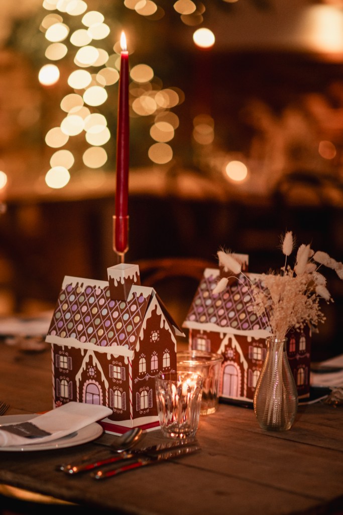 candlelit wedding gingerbread house
