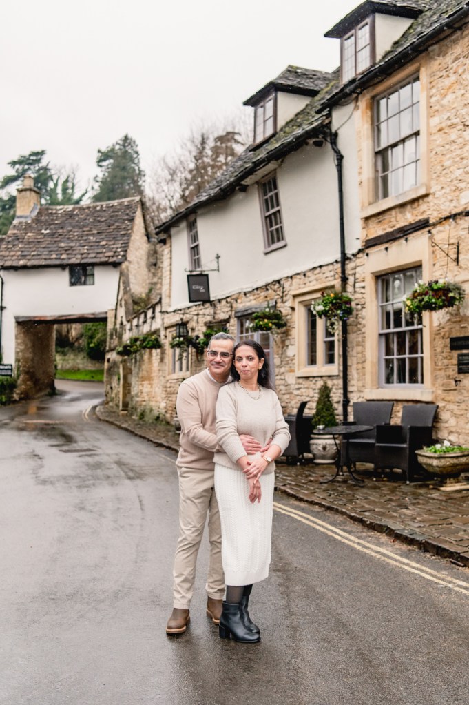 engagement couple shoot cotswolds