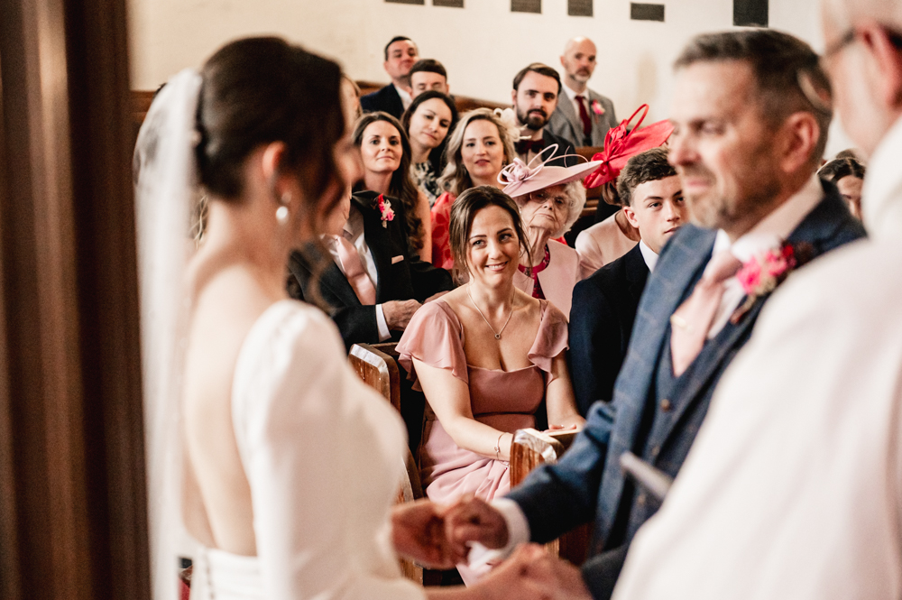 natural wedding photos owlpen manor cotswolds