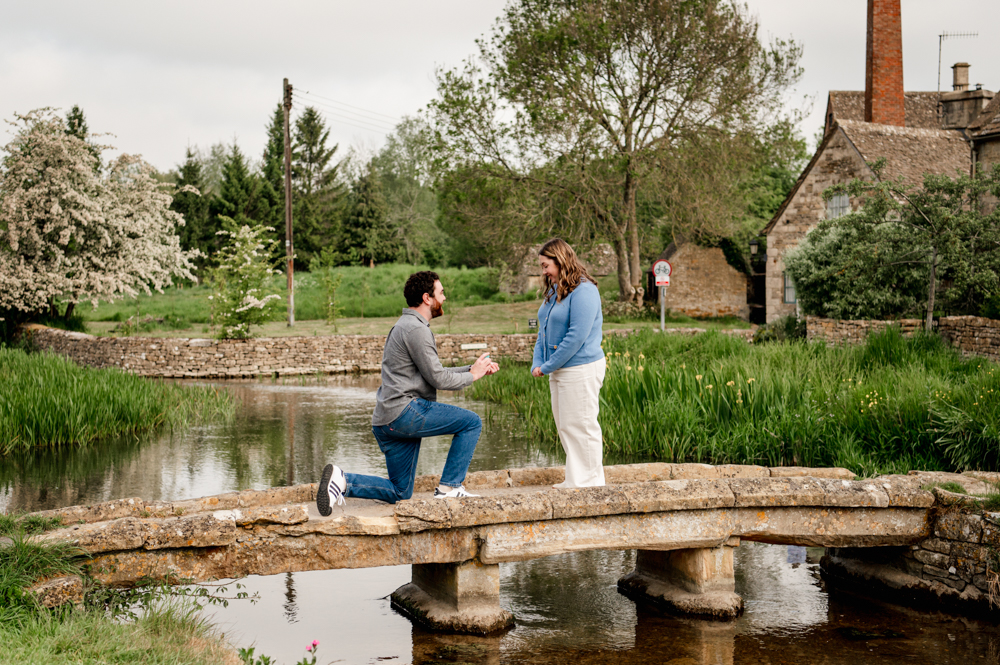 engagement on a bridge picturesque cotswold village