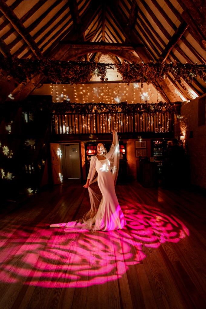 dancing owlpen manor cotswolds