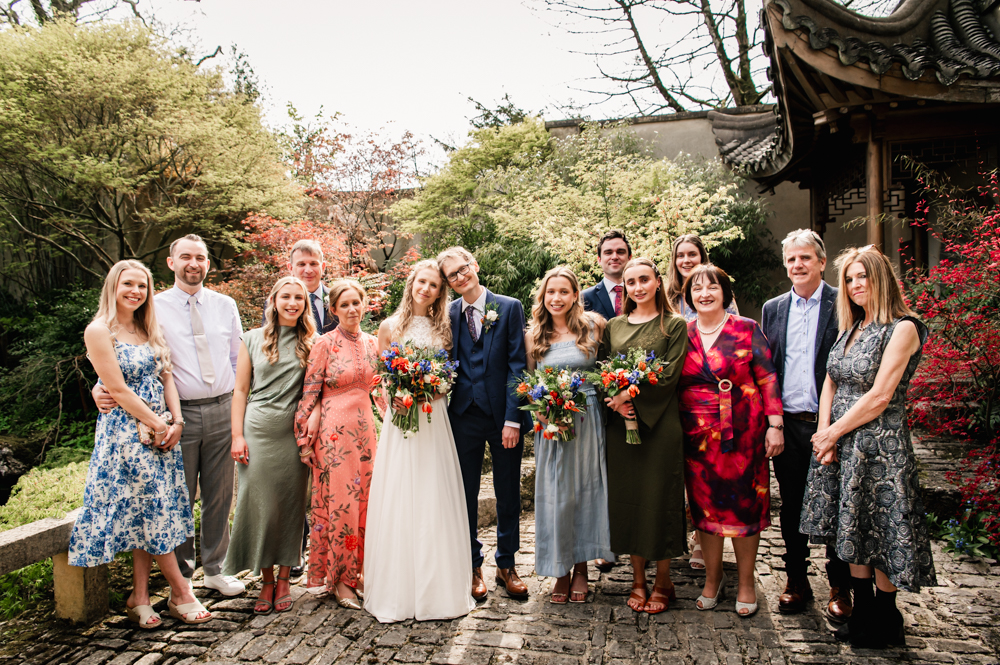 wedding family photo at matara centre  gloucestershire