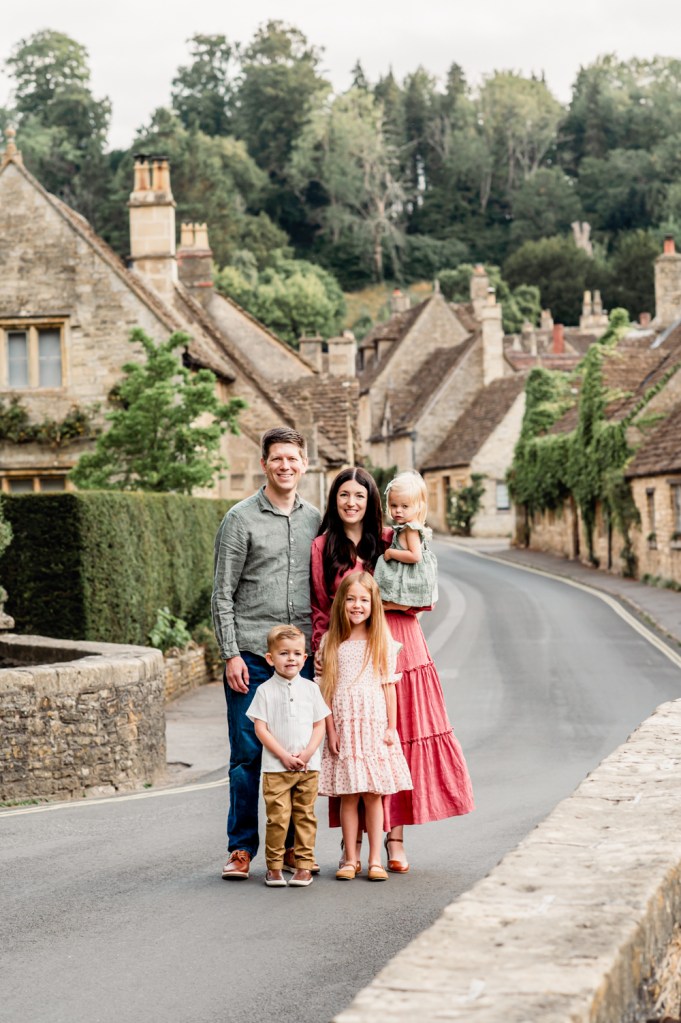 family photo shoot in the cotswolds
