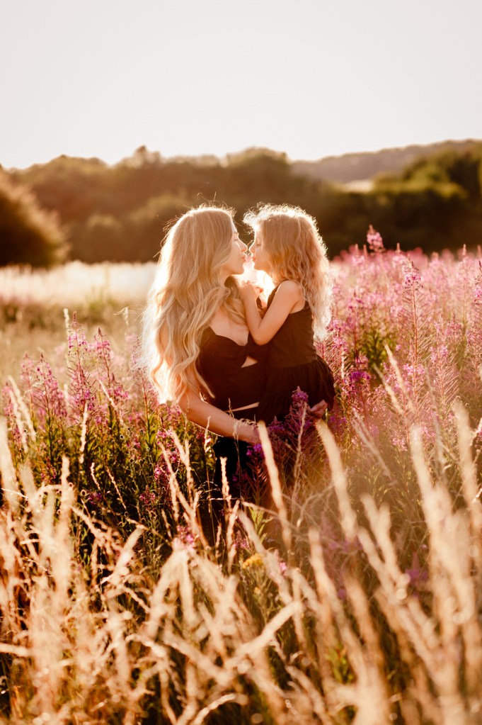 natural dramatic family photo shoot