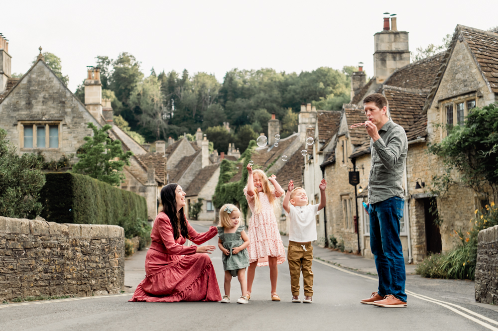 family photo shoot in the cotswolds