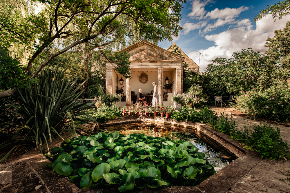 surprise proposal in the garden cotswolds