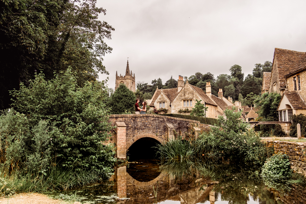 cotswolds bridge castle combe
