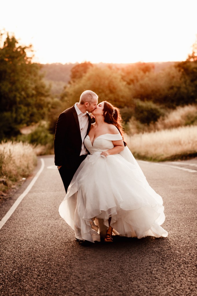 stroud wedding sunset rodborough common