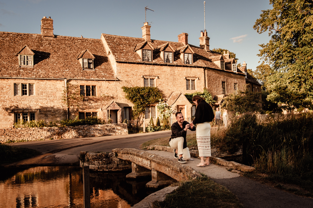 man on one knee proposing cotswolds