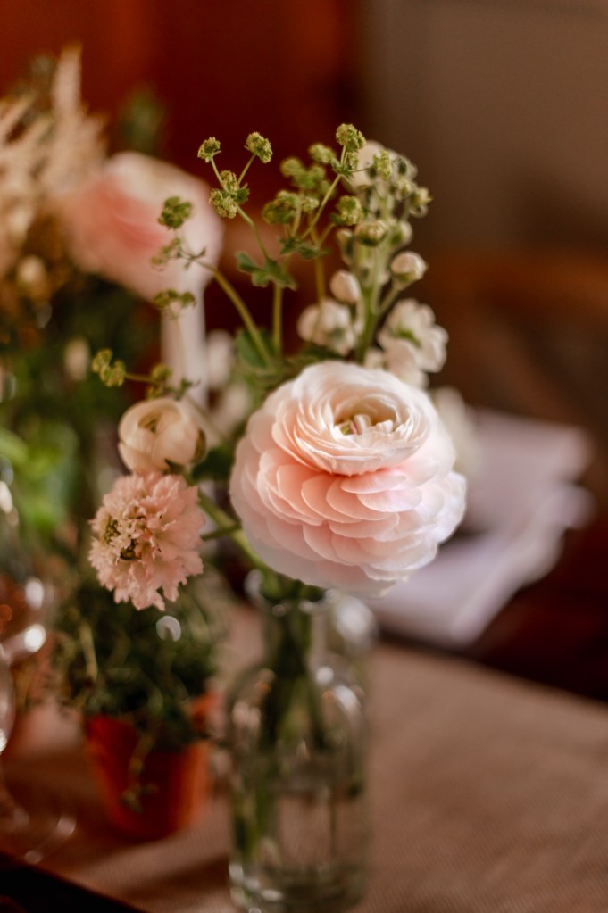 wedding flowers rose soft delicate pinks