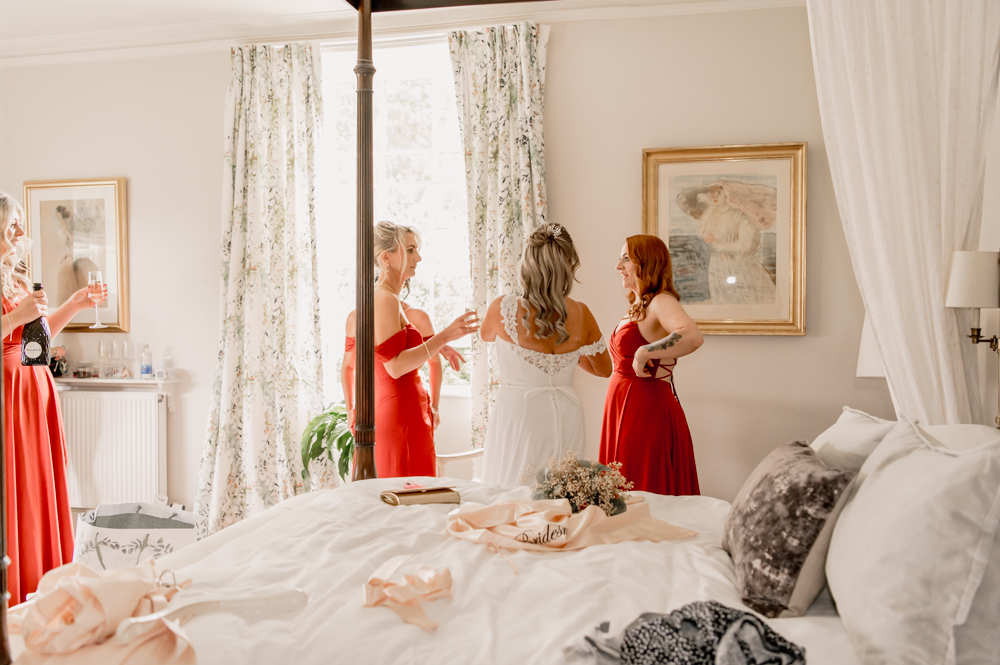 bride getting dressed suite matara