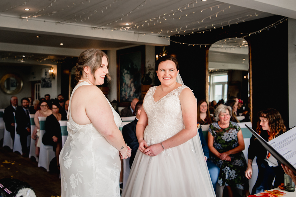 mar and mrs wedding ceremony