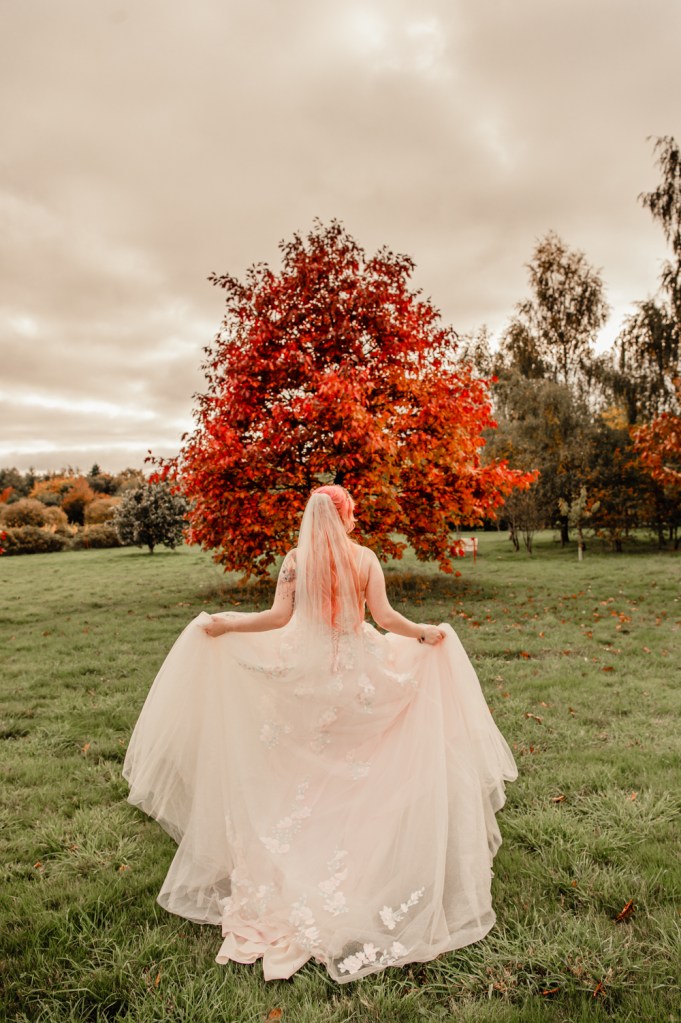 princess bride vibrant wedding