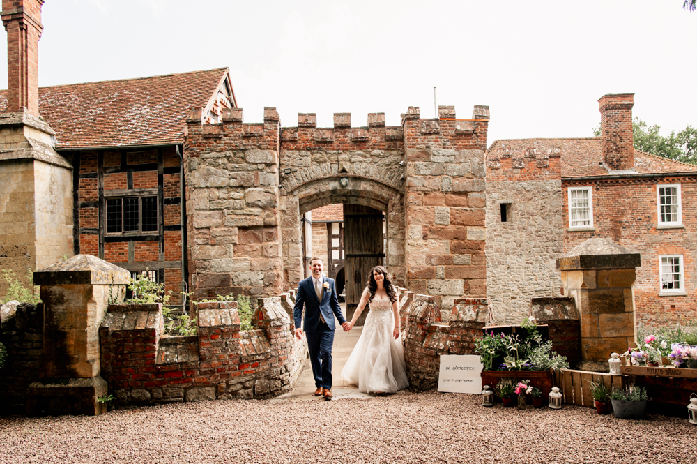 Worcestershire wedding Birtsmorton court 