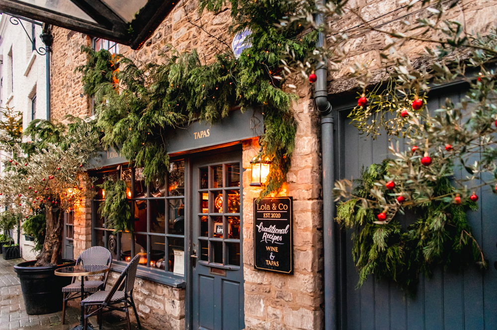 cosy  pub in the Cotswolds decorated for Christmas