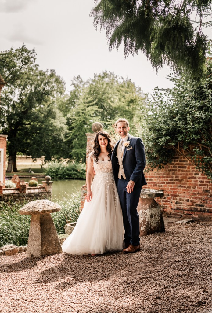 malvern wedding couple  Birtsmorton Court