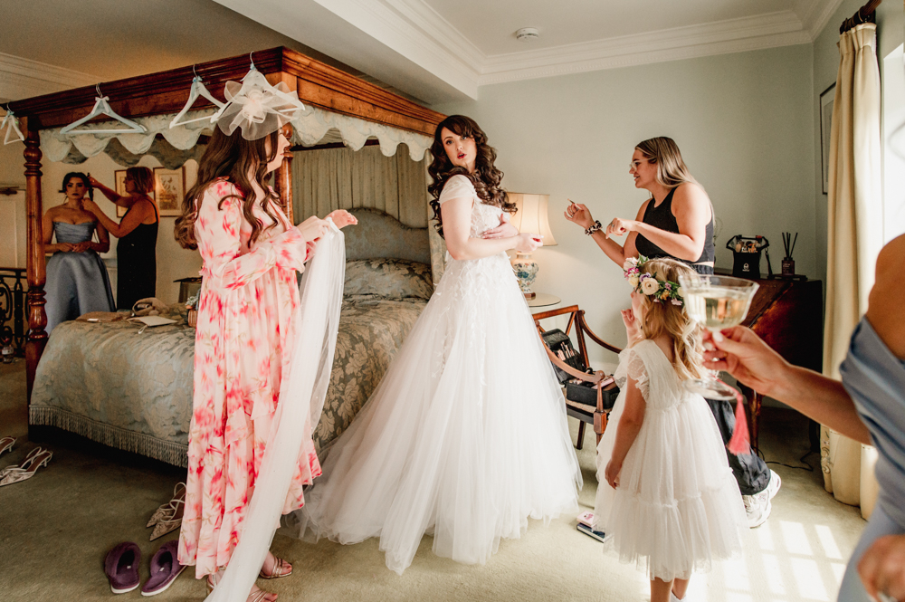 bride getting ready birtsmorton court