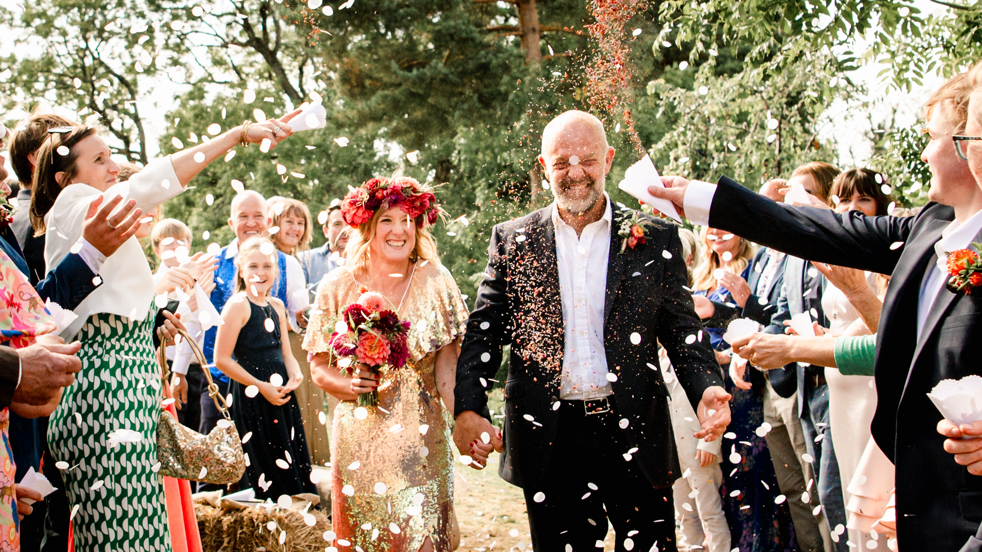 confetti wedding cotswold photographer