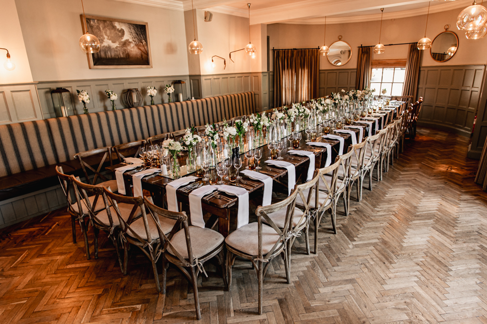 wedding breakfast sharing  table the painswick hotel  cotswolds