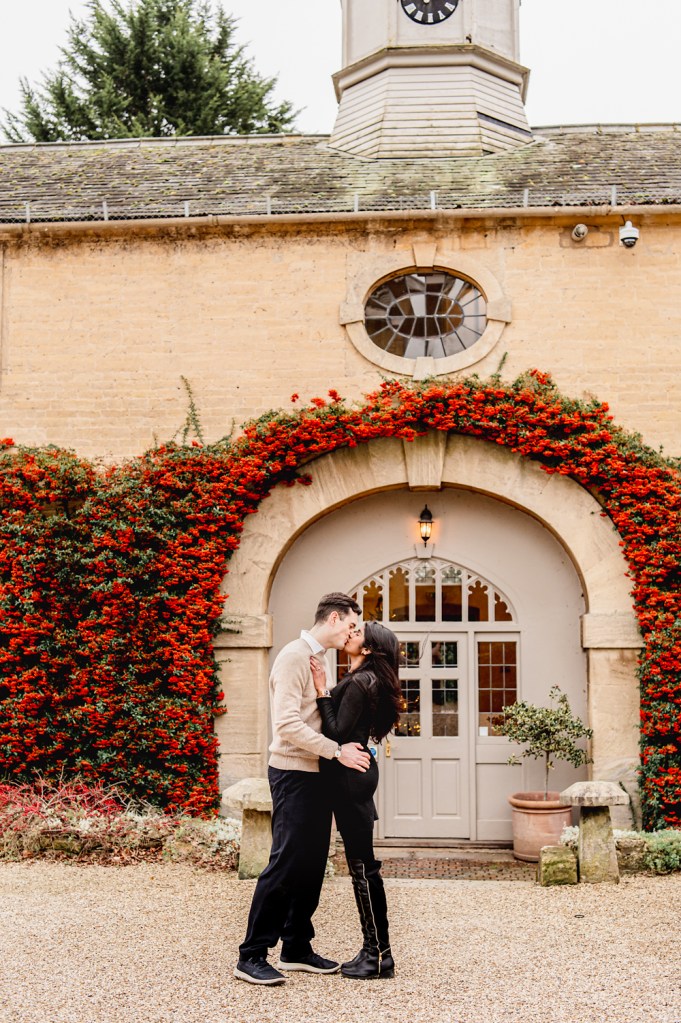couple photoshoot in the cotswolds