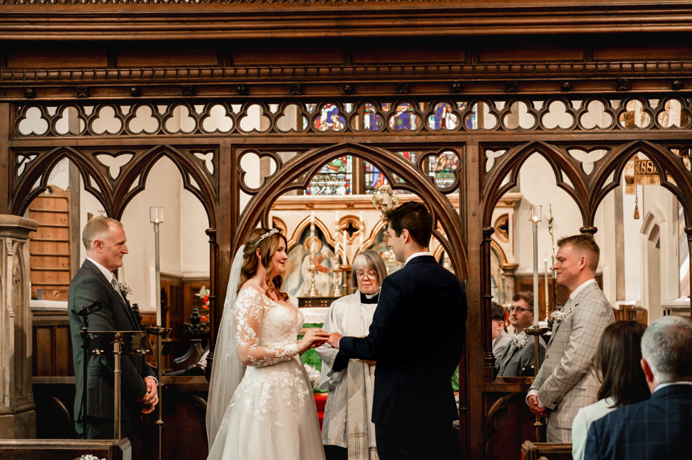 st michaels church wedding ceremony cotswolds