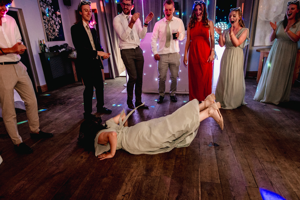 breakdancing brodesmaid