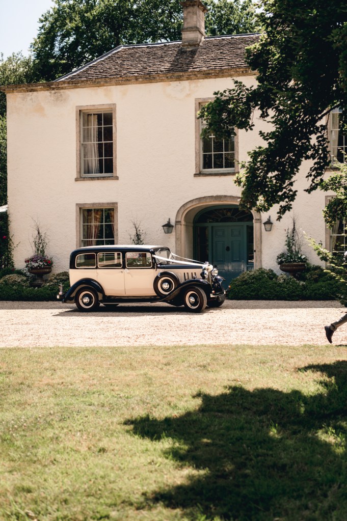 wedding car at matara wedding venue